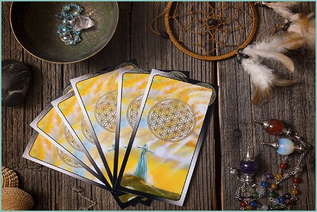 Consulta de tarot online ou presencial em Lisboa. Rituais e simpatias.